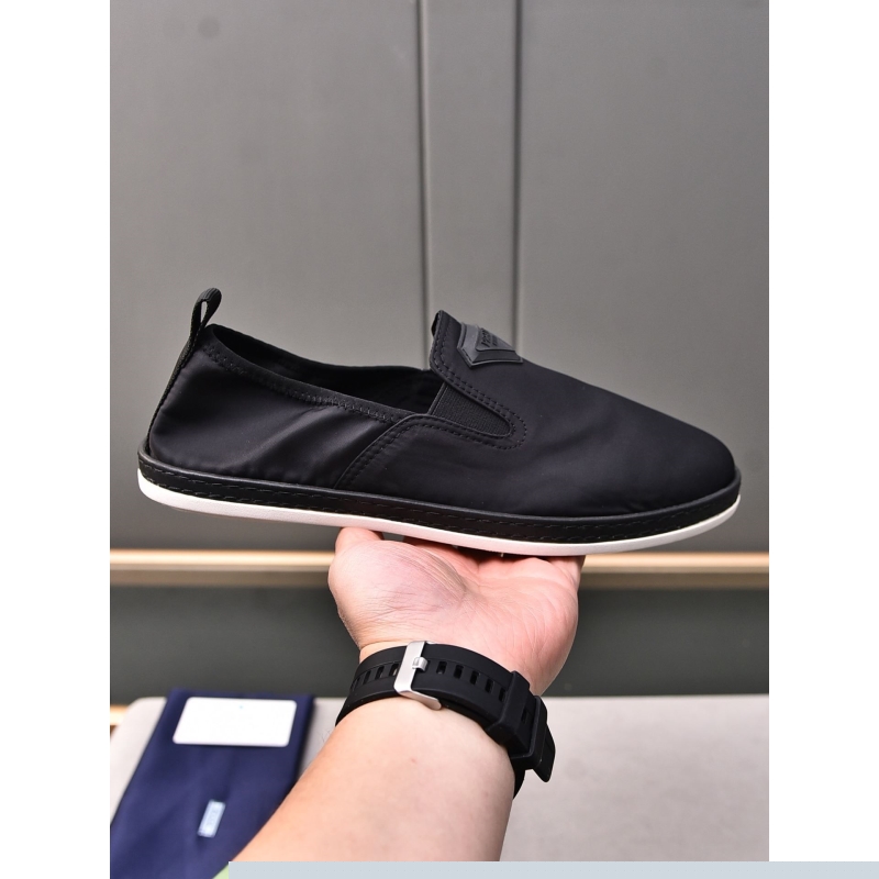 Pra*a leather shoes